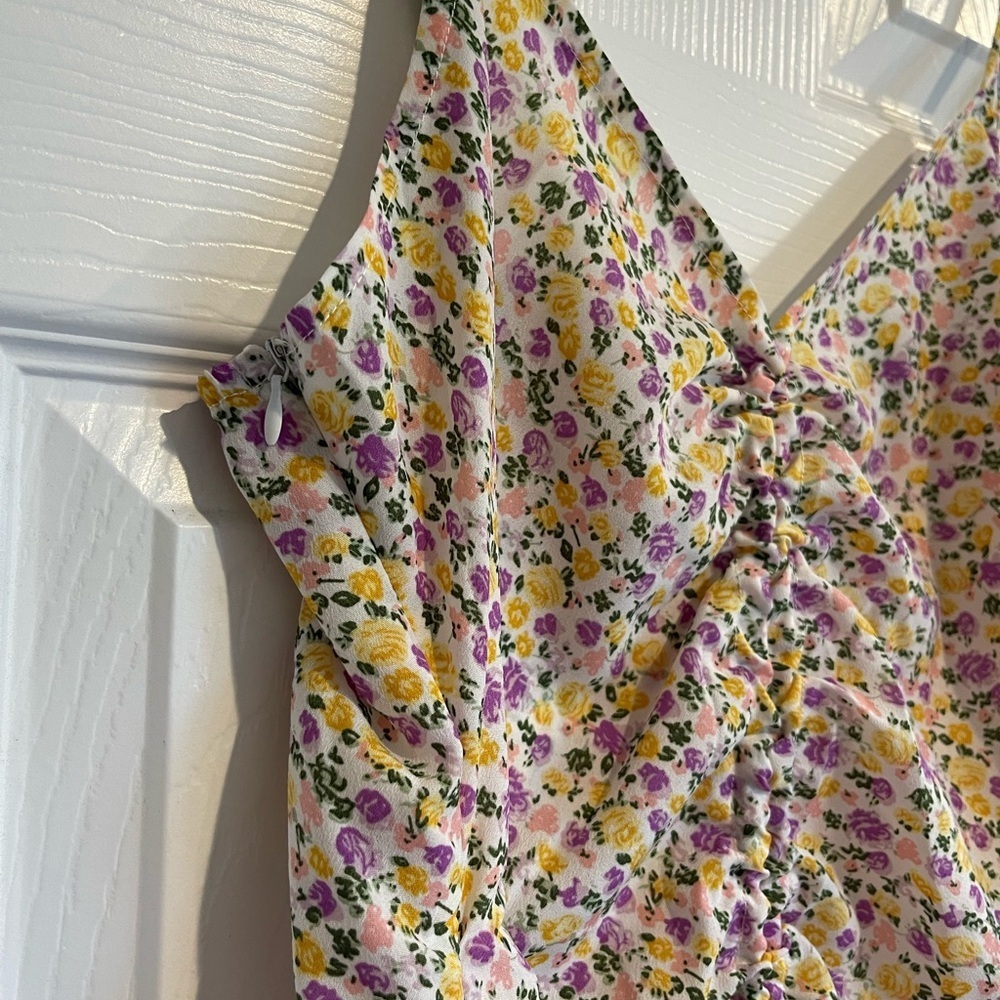 Cupshe Brisa V-Neck Adjustable Straps Slip Dress - Picture 5 of 15